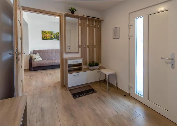 Wine House ホームステイ *