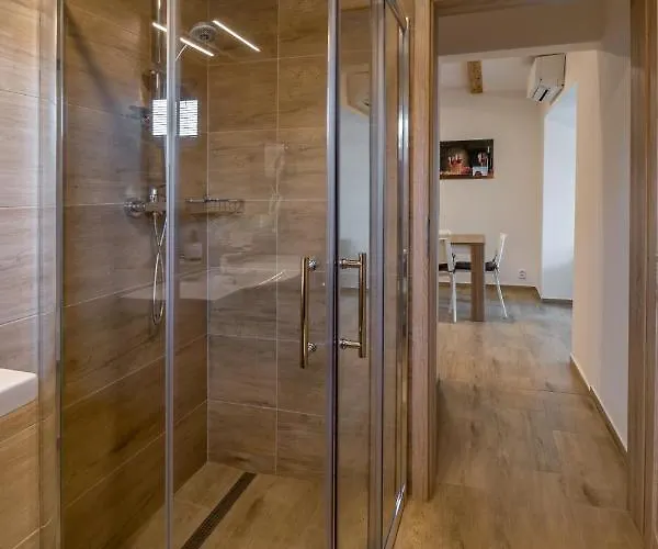 ホームステイ Wine House *